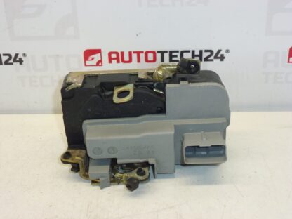 Fechadura da porta direita Peugeot 206 conector oval 9136J1