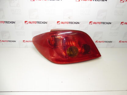 Luz traseira esquerda Peugeot 307 96343704JE 89023238 6350P3